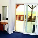 Dvur