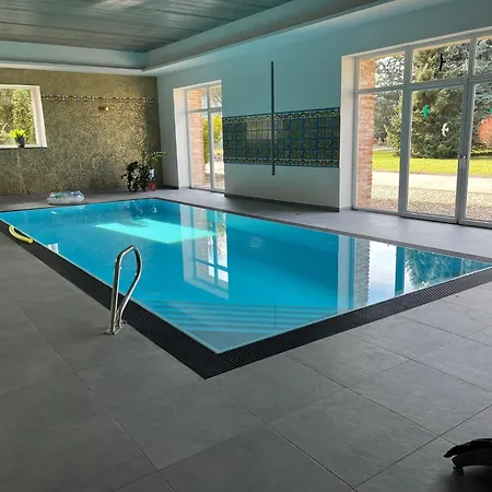 Hotel Dvur 3*